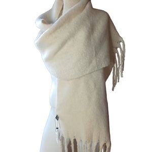 Cherie Bliss‎ Viscose Scarf New With Tags